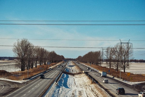 Quali strategie di guida possono potenziare la sicurezza nei viaggi lunghi?